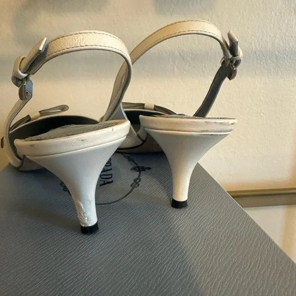 Prada White Slingback Heels with Bow Detail - Picture 4 of 8